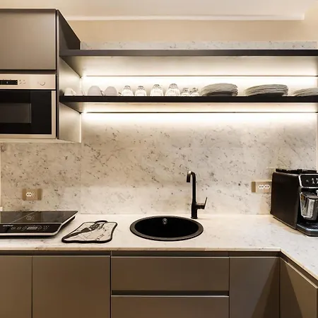 Apartment Spanish Steps Modern Gem *